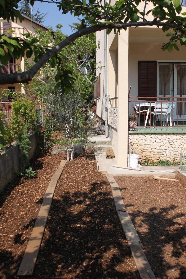 Apartments With A Parking Space Srima - Vodice, Vodice - 6099 ภายนอก รูปภาพ